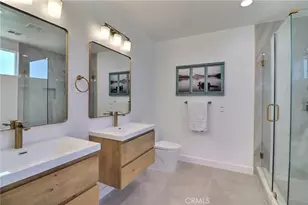 2015 W 42nd Pl, Los Angeles, CA 90062 - Photo 15