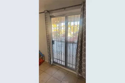 14327 Rodeo Drive, Victorville, CA 92395 - Photo 37