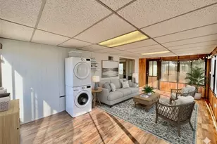 8654 Greenpoint Ave, Riverside, CA 92503 - Photo 11