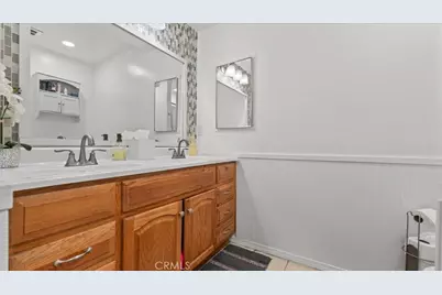 17547 Granada, Fontana, CA 92335 - Photo 15