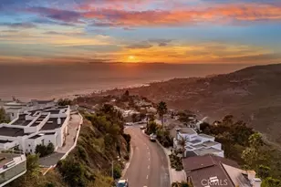 1425 Skyline, Laguna Beach, CA 92651 - Photo 39