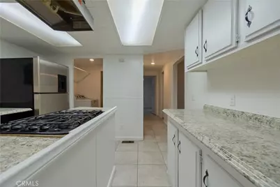 9426 Tamarisk #21, Hesperia, CA 92345 - Photo 17