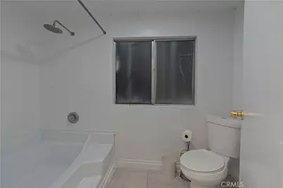 9426 Tamarisk #21, Hesperia, CA 92345 - Photo 33