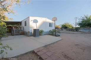 9426 Tamarisk, Hesperia, CA 92345 - Photo 37