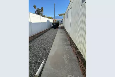 590 Santa Lucia, Hemet, CA 92543 - Photo 23