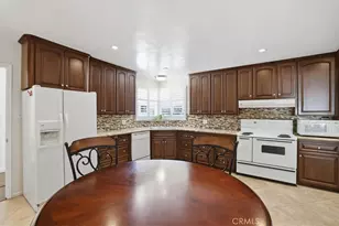 2845 Iron Hills Way, Riverside, CA 92506 - Photo 15