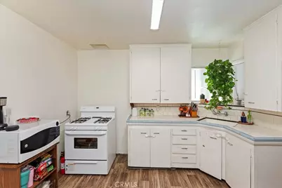 24976 7th Street, San Bernardino, CA 92410 - Photo 7