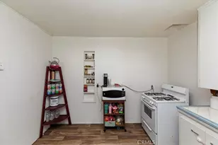 24976 7th St, San Bernardino, CA 92410 - Photo 9