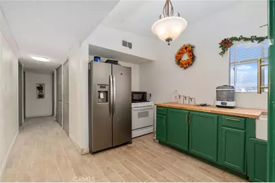 32111 State Highway 18, Lucerne Valley, CA 92356 - Photo 7