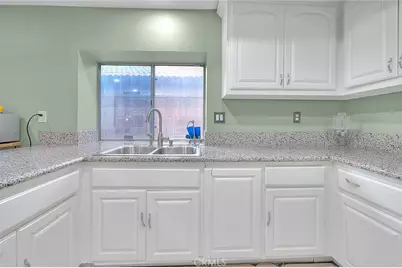 709 Mariner, Perris, CA 92571 - Photo 15