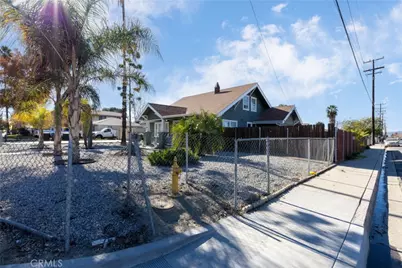 271 N Hamilton, Hemet, CA 92543 - Photo 3