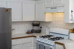 14476 Oak Knoll Ct, Fontana, CA 92337 - Photo 21