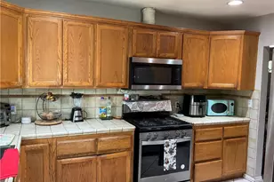 10655 Limonite, Jurupa Valley, CA 91752 - Photo 17