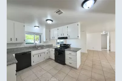 9358 Peach Avenue, Hesperia, CA 92345 - Photo 9