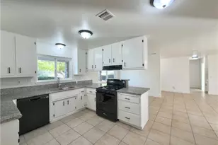 9358 Peach Ave, Hesperia, CA 92345 - Photo 9