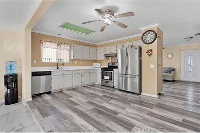 17850 Avery, Adelanto, CA 92301 - Photo 9