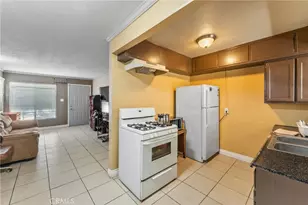 21947 Dracaea Ave, Moreno Valley, CA 92553 - Photo 5