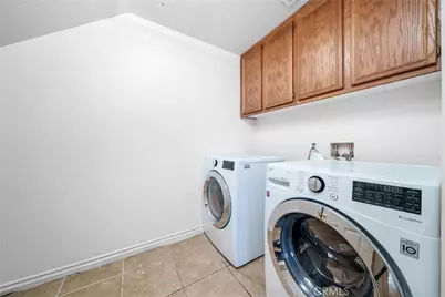 15187 Hawk Street, Fontana, CA 92336 - Photo 25