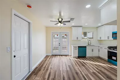 11426 Tamarisk, Hesperia, CA 92345 - Photo 9