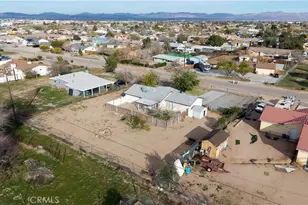 11426 Tamarisk, Hesperia, CA 92345 - Photo 33