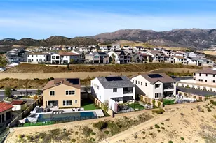 21156 Poema Pl, Chatsworth, CA 91311 - Photo 35