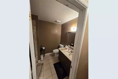 8725 Boxwood Ct, Fontana, CA 92335 - Photo 17