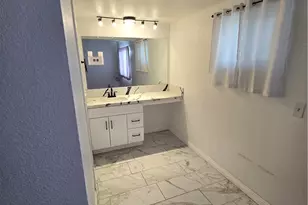 8725 Boxwood Ct, Fontana, CA 92335 - Photo 21