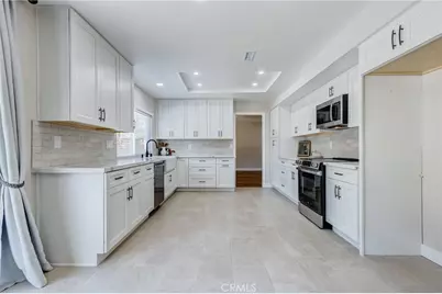 1761 N Coolcrest Avenue, Upland, CA 91784 - Photo 17