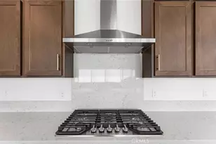 25328 Violane Dr, Menifee, CA 92585 - Photo 11