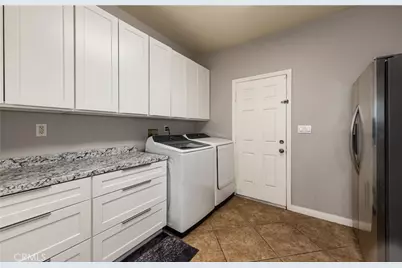 13020 Banning, Victorville, CA 92392 - Photo 17