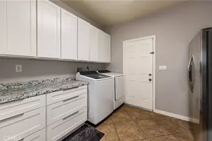 13020 Banning, Victorville, CA 92392 - Photo 17