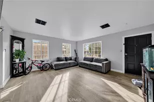 7044 Nestle Ave, Reseda, CA 91335 - Photo 3