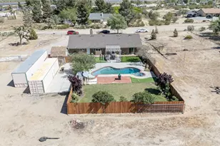 12186 Desert Ranch, Phelan, CA 92371 - Photo 9