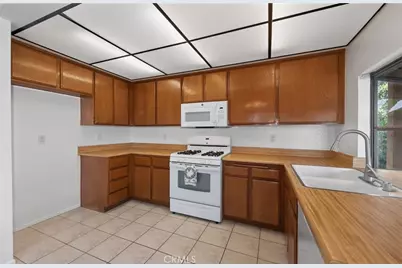 767 Saddlewood, Colton, CA 92324 - Photo 11