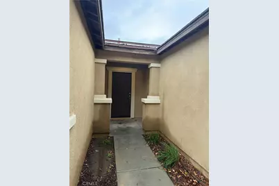 921 Yukon, San Jacinto, CA 92582 - Photo 3