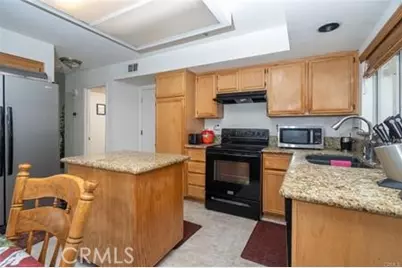 8082 Milan Court, Fontana, CA 92336 - Photo 9