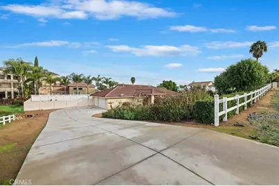 14202 Meadowlands, Riverside, CA 92503 - Photo 5