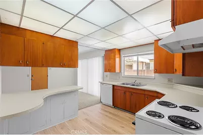 1560 Sandlewood Drive, Hemet, CA 92543 - Photo 9