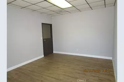 146 W Rialto Avenue, Rialto, CA 92372 - Photo 5