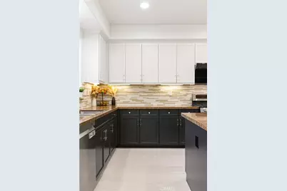 3987 Button Bush Court, San Bernardino, CA 92407 - Photo 15