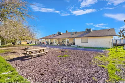 14010 Jicarilla Rd, Apple Valley, CA 92307 - Photo 13
