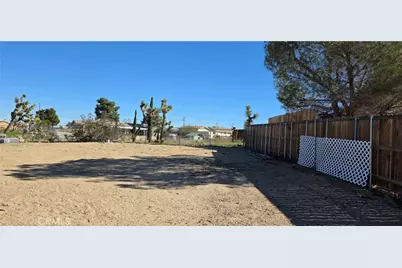 7115 Rubidoux, Yucca Valley, CA 92284 - Photo 17