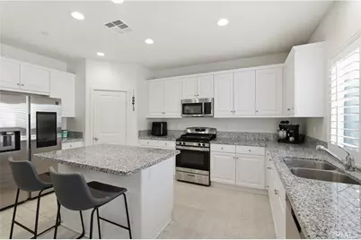 16137 Hamilton Court, Victorville, CA 92394 - Photo 17