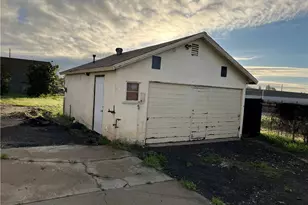 8793 S Sierra Pl, Upland, CA 91786 - Photo 17