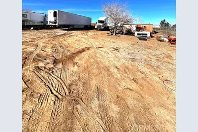 17429 Trinity Drive, Hesperia, CA 92345 - Photo 9