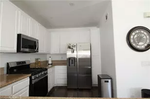 93 Kansas Street, Redlands, CA 92373 - Photo 11