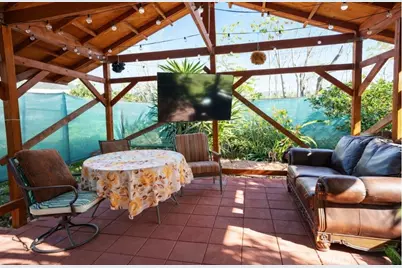 221 E Maple Street, Ontario, CA 91761 - Photo 5