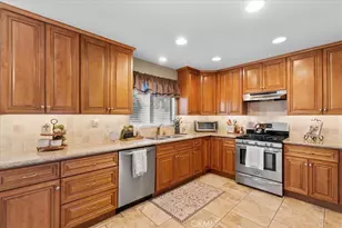 5825 Opal Ct, Fontana, CA 92336 - Photo 11