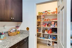 29762 Padilla Crt, Highland, CA 92346 - Photo 19