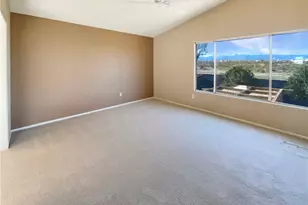 12196 Nugget Ave, Victorville, CA 92392 - Photo 15